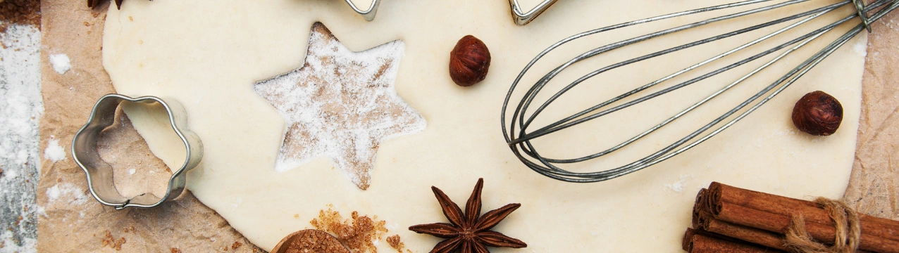 Зимова випічка: форми, листи, посуд та лайфхаки для ідеального печива фото 1