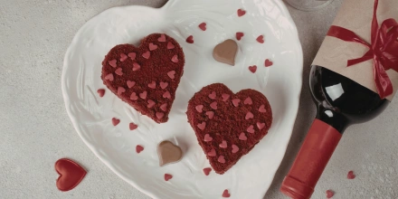 Домашні десерти до Дня закоханих: що приготувати та в чому подавати