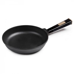 Сковорода чугунная с ручкой BRIZOLL Optima-Black 220х42,5 мм (О2240-Р1)