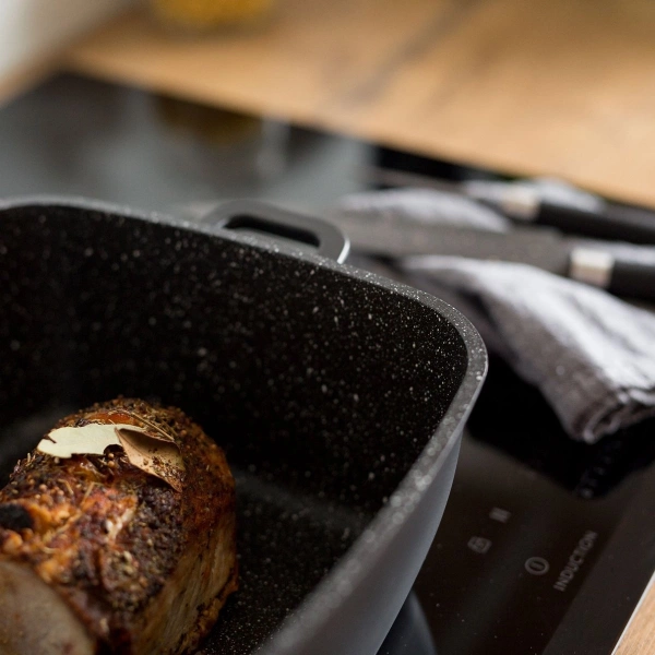 Каструля квадратна Florina 28х28х10,7см 5,8л (1G0049) фото 4 Каструля квадратна Florina 28х28х10,7см 5,8л (1G0049) фото 4